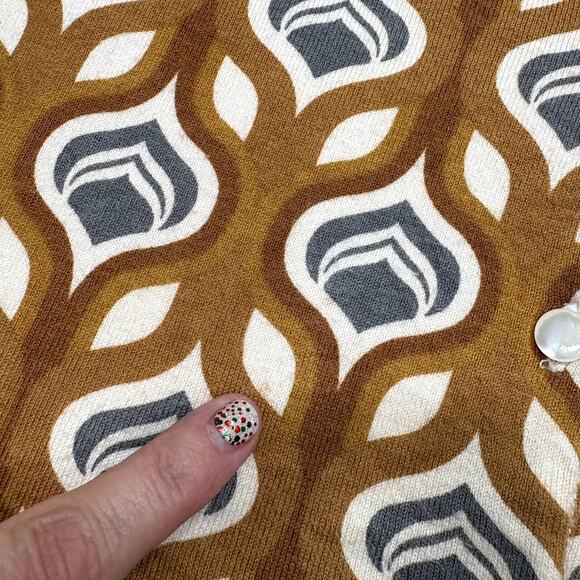 J McLaughlin Size M Cardigan Sweater Retro Print Lightweight Soft Modal Blend - Picture 12 of 15